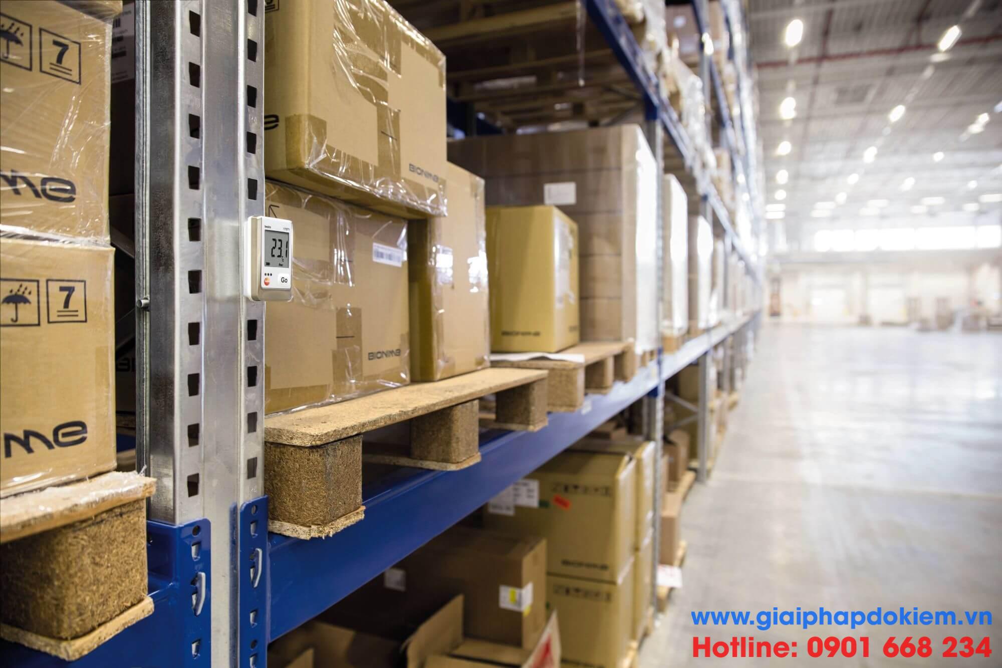 Máy đo nhiệt độ tự ghi testo 175 T1