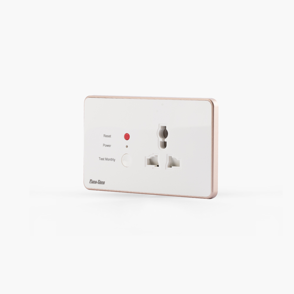 Ổ cắm âm tường chống giật Rạng Đông OCAT01 1C/16A 1 Ổ cắm âm tường chống giật Rạng Đông OCAT01 1C/16A