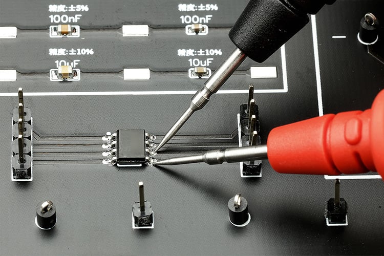 Đồng hồ vạn năng FLUKE 15B MAX (1000V, 0.5%+3, IP40) 13 Đồng hồ vạn năng FLUKE 15B MAX (1000V, 0.5%+3, IP40) - Ảnh 6