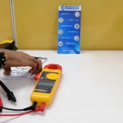 Ampe kìm FLUKE 303 (AC 600A) 34 10 1 500x500 1