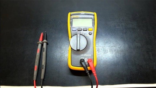 dong-ho-van-nang-fluke-113-2