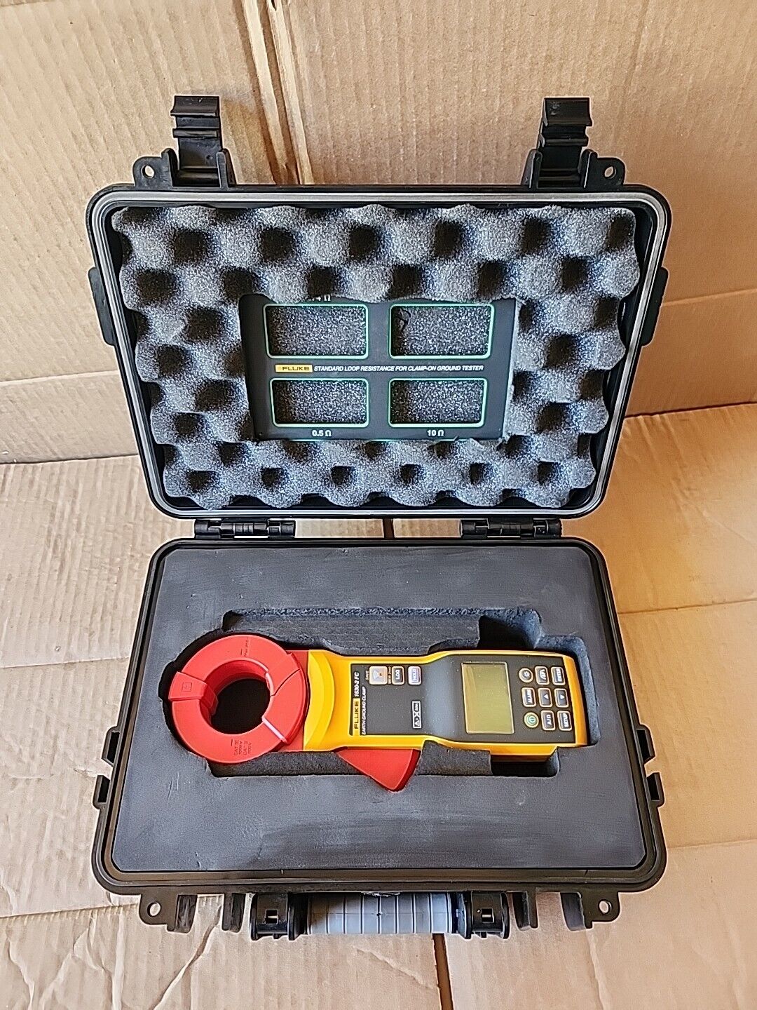 Ampe kìm đo điện trở đất FLUKE 1630-2 FC 19 Ampe kìm đo điện trở đất FLUKE 1630-2 FC - Ảnh 10