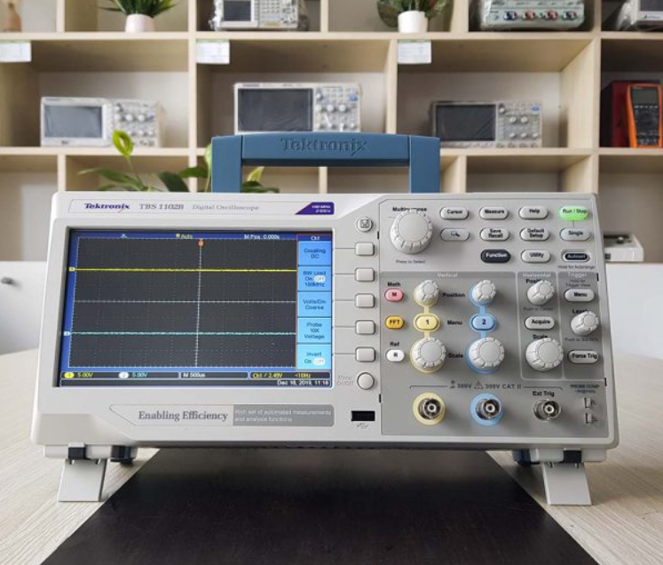Máy hiện sóng số TEKTRONIX TBS1202C (200 MHz, 2 CH, 1 GS/s) 4 Máy hiện sóng số TEKTRONIX TBS1202C (200 MHz, 2 CH, 1 GS/s) - Ảnh 2