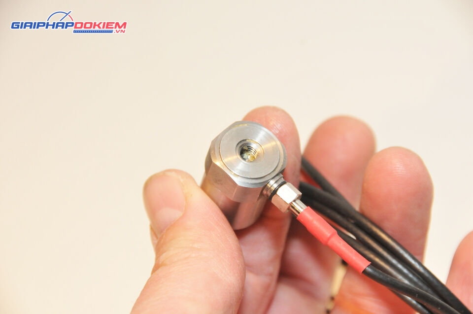 Cảm biến gia tốc MMF KD37 (60pC/g, +5000/-1000g, 15000 Hz) 13 Cảm biến gia tốc MMF KD37 (60pC/g, +5000/-1000g, 15000 Hz) - Ảnh 5