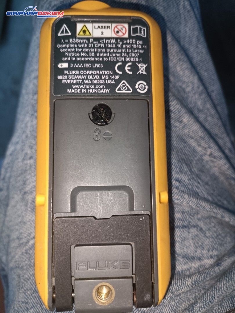 Máy đo khoảng cách bằng laser Fluke 424D (424D ESPR, 100m) 19 Máy đo khoảng cách bằng laser Fluke 424D (424D ESPR, 100m) - Ảnh 8