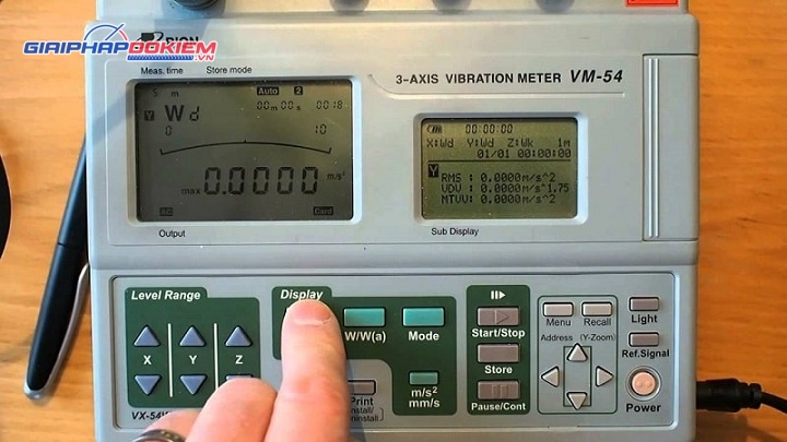 Máy đo độ rung 3 chiều Rion VM-54 6 Máy đo độ rung 3 chiều Rion VM-54 - Ảnh 3