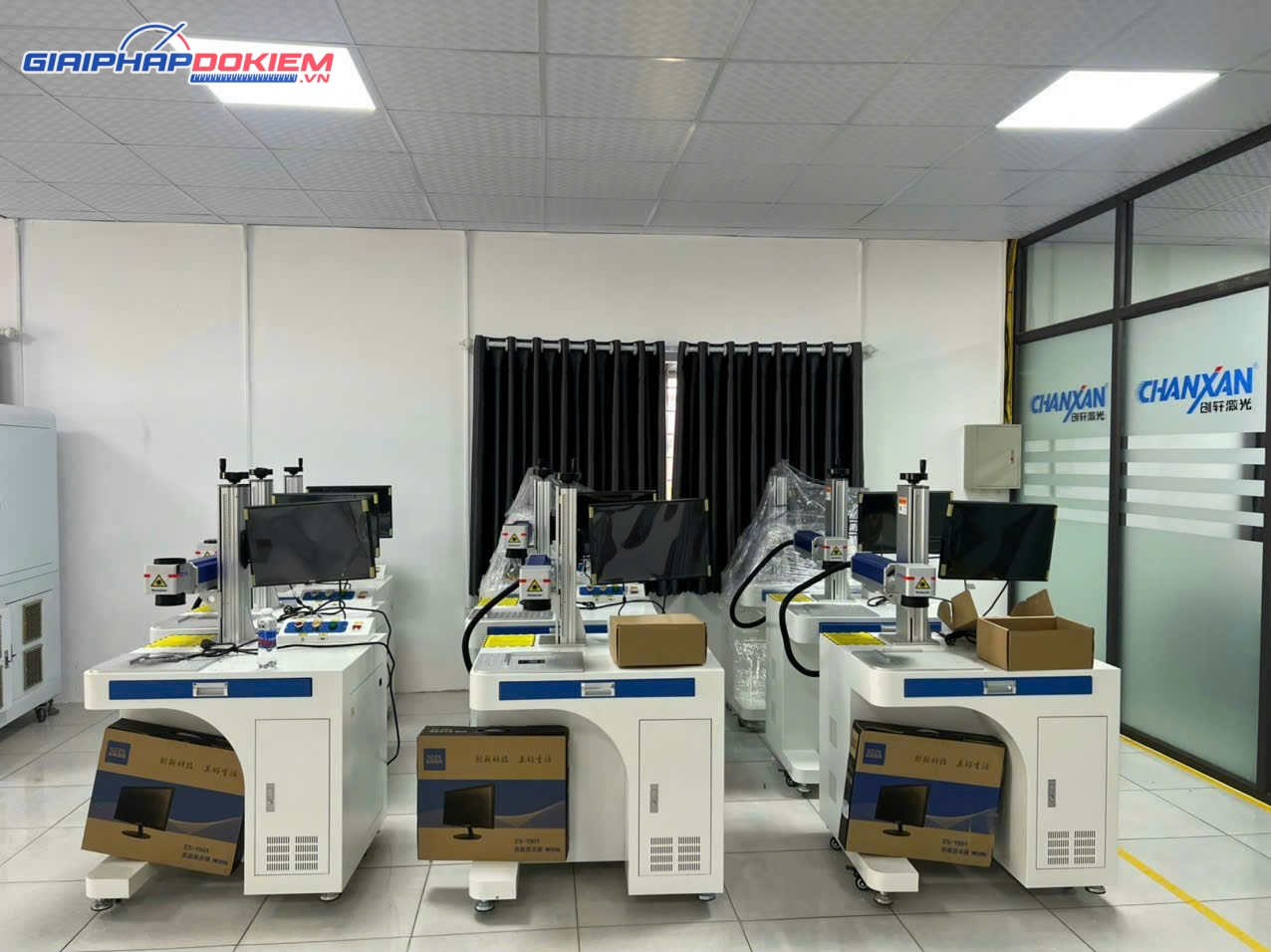 Máy khắc laser Fiber 20W CHANXAN CX-20G 3 Máy khắc laser Fiber 20W CHANXAN CX-20G