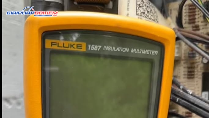 Máy đo điện trở vạn năng FLUKE 1587 16 Máy đo điện trở vạn năng FLUKE 1587 - Ảnh 6