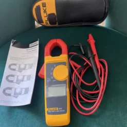 Fluke 323 True RMS Clamp Meter