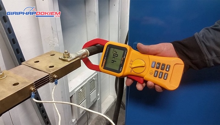 Ampe kìm FLUKE 353 (2000A; True RMS) 17 Ampe kìm FLUKE 353 (2000A; True RMS) - Ảnh 8