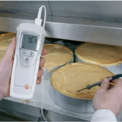 Máy đo nhiệt độ Testo 926