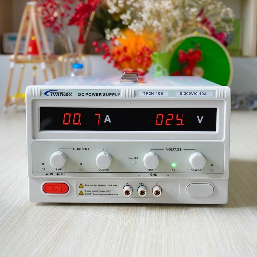 Máy cấp nguồn đa năng Twintex TP2H-10S 200V 10A 9 Twintex TP2H-10S