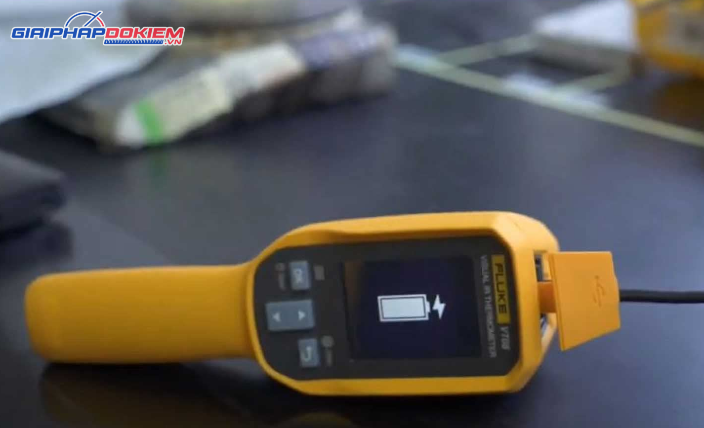 Máy đo nhiệt độ hồng ngoại Fluke VT06 13 Máy đo nhiệt độ hồng ngoại Fluke VT06 - Ảnh 7