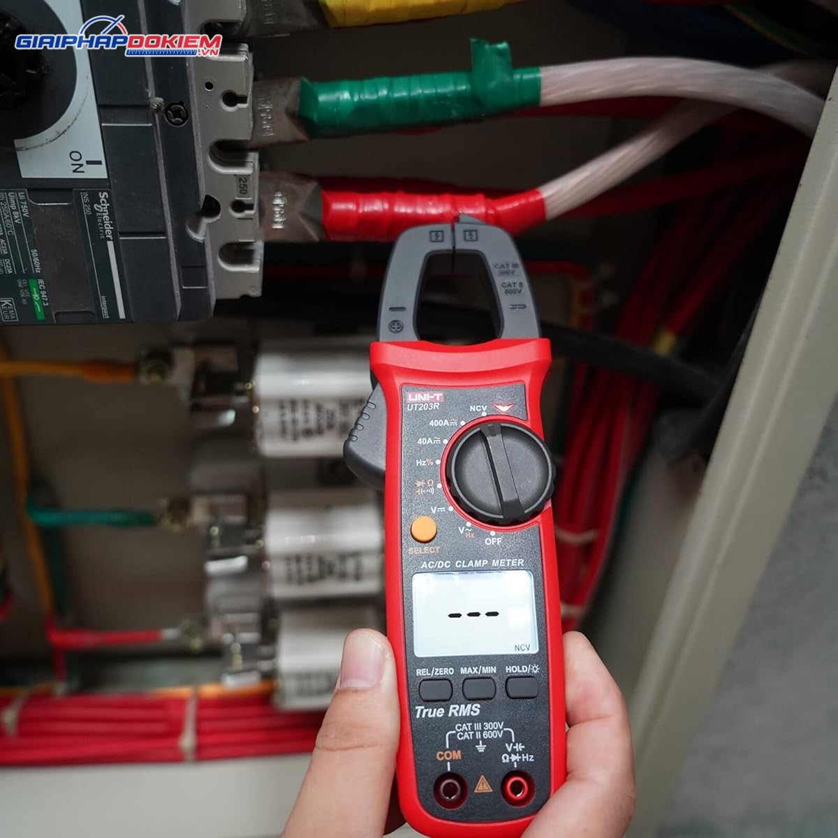 Ampe kìm AC/DC UNI-T UT203R 8 Ampe kìm AC/DC UNI-T UT203R - Ảnh 5