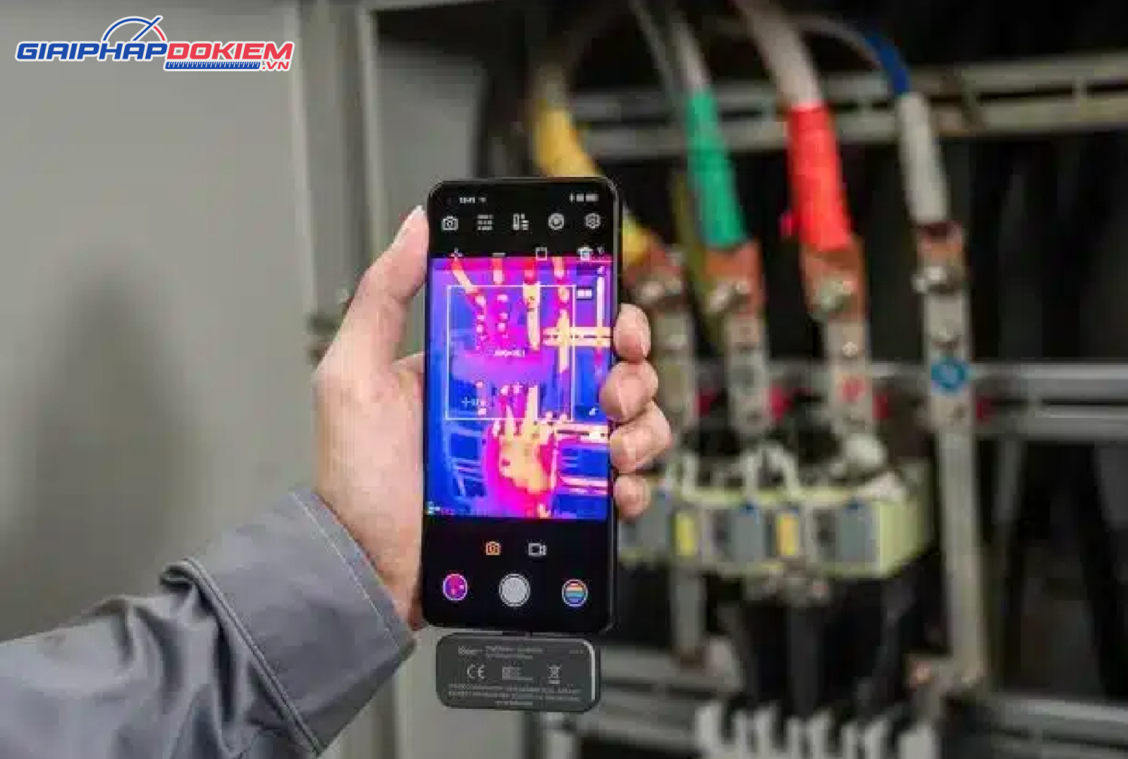 Camera nhiệt cho điện thoại thông minh Fluke iSee™ TC01A 10 Camera nhiệt cho điện thoại thông minh Fluke iSee™ TC01A - Ảnh 2