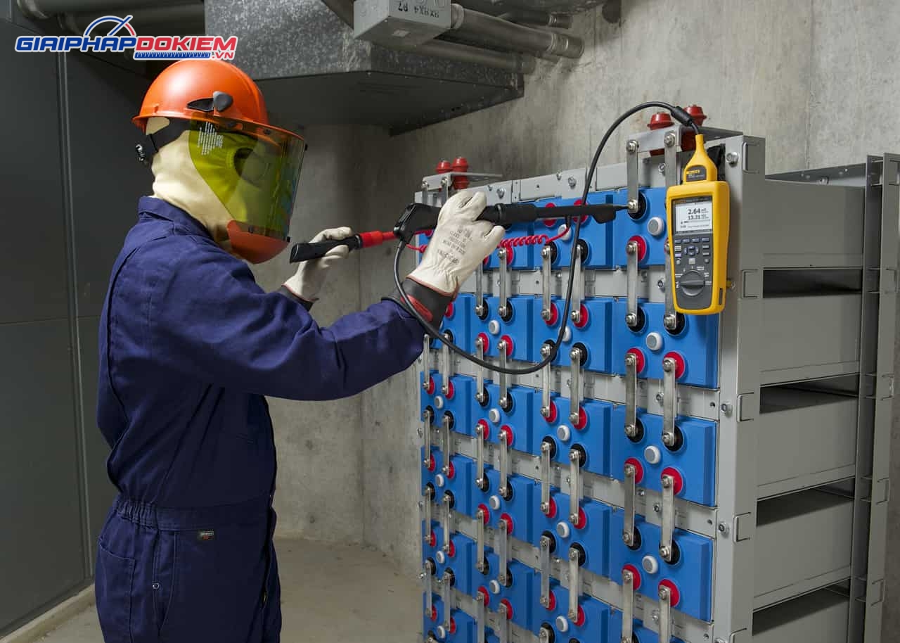 Thiết bị phân tích ắc quy Fluke BT521 10 Thiết bị phân tích ắc quy Fluke BT521 - Ảnh 2