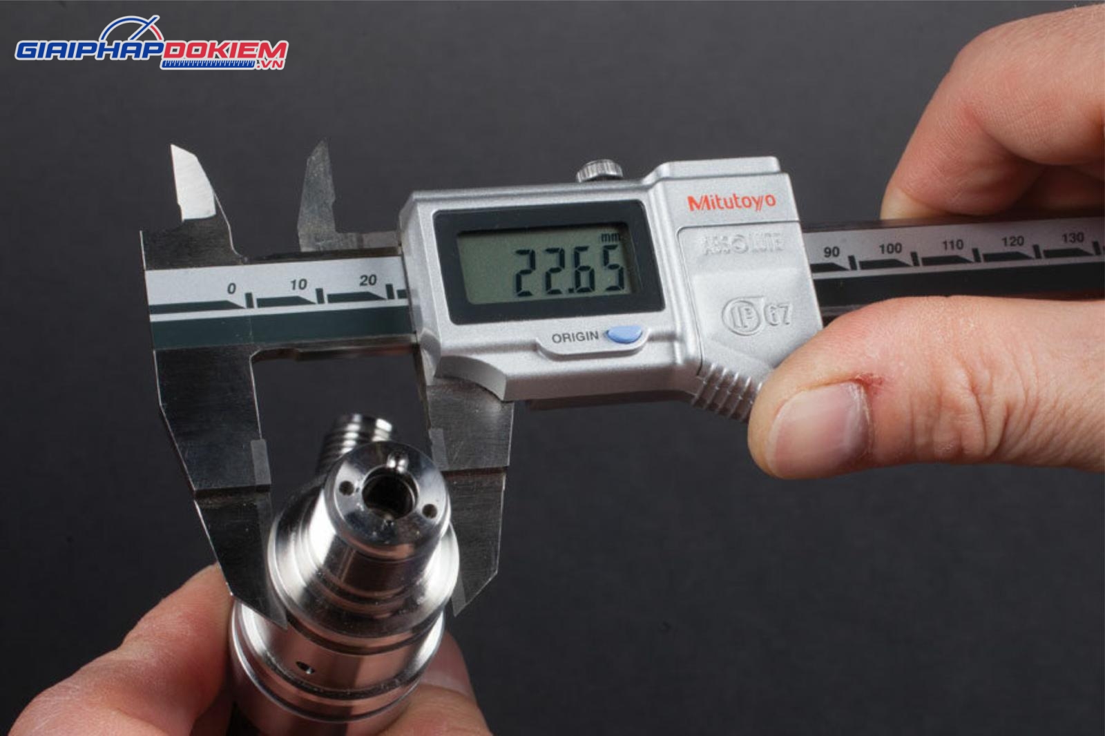 Thước cặp điện tử Mitutoyo 500-703-20 0-200mm x 0.01 15 Thước cặp điện tử Mitutoyo 500-703-20 0-200mm x 0.01 - Ảnh 8