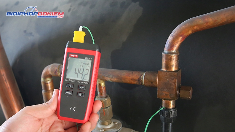 Thiết bị đo nhiệt độ tiếp xúc 1 kênh UNI-T UT320A 8 Thiết bị đo nhiệt độ tiếp xúc 1 kênh UNI-T UT320A - Ảnh 2