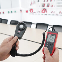Thiết bị đo cường độ ánh sáng UNI-T UT383S 18 UT383S Meeting room light measurement