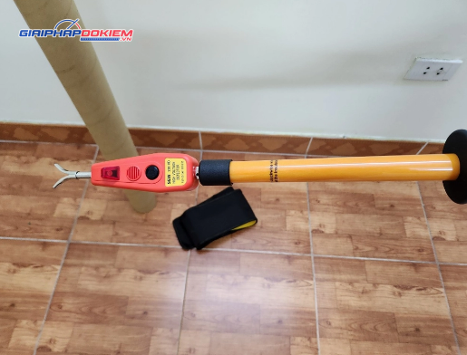 Bút thử điện cao áp tiếp xúc Sew 230HD (6kV ~ 36.5kV) 9 Bút thử điện cao áp tiếp xúc Sew 230HD (6kV ~ 36.5kV) - Ảnh 2