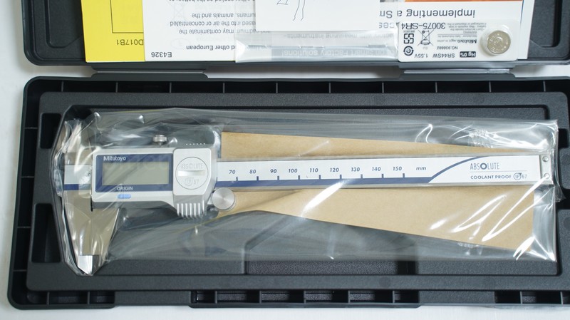Thước cặp điện tử Mitutoyo 500-702-20 0-150mm x 0.01 10 Thước cặp điện tử Mitutoyo 500-702-20 0-150mm x 0.01 - Ảnh 3