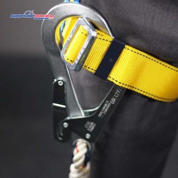 Bộ dây đai toàn thân kèm dây kết nối 2 móc 3M 3 Bộ dây đai toàn thân kèm dây kết nối 2 móc 3M