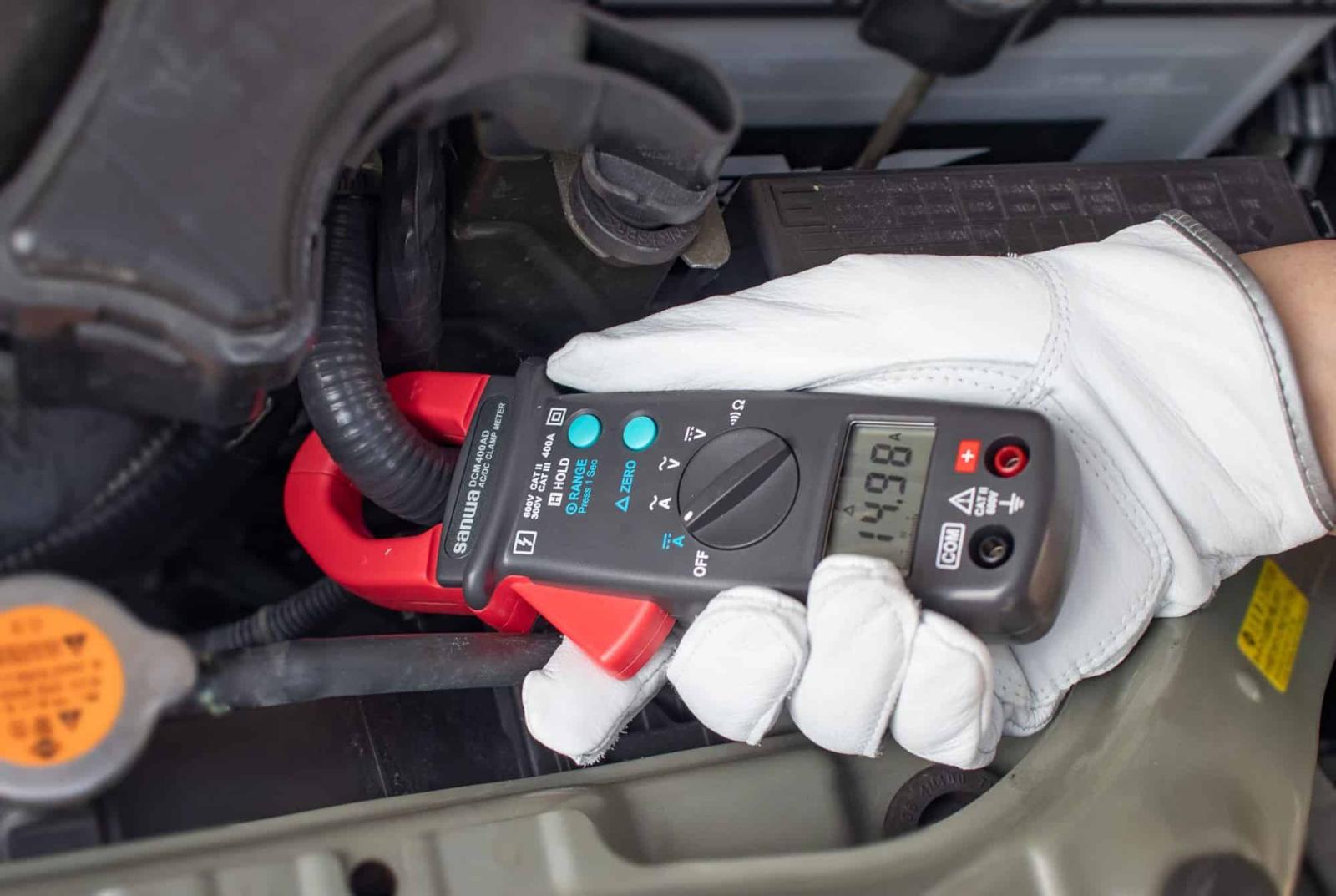 Đồng hồ đo điện ampe kìm Sanwa