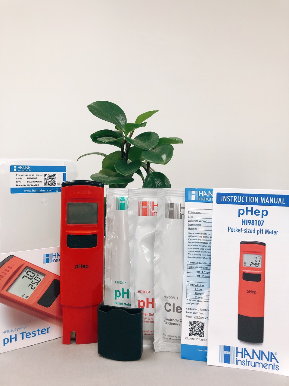 Bút Đo pH/Nhiệt Độ Với Độ Phân Giải 0.1pH Hanna HI98107 4 Bút Đo pH/Nhiệt Độ Với Độ Phân Giải 0.1pH Hanna HI98107 - Ảnh 4