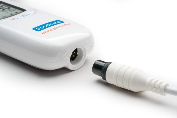 Máy Đo pH/Nhiệt Độ Trong Nước Ép Và Must Của Rượu Nho Hanna HI99111 Máy Đo pH/Nhiệt Độ Trong Nước Ép Và Must Của Rượu Nho Hanna HI99111