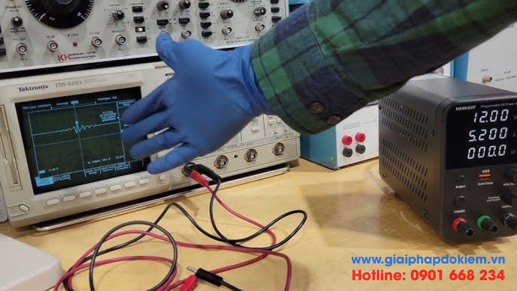 Hiệu Chuẩn Bộ Nguồn Tektronix: Quy Trình Và Địa Chỉ Uy Tín 8 Hiệu chuẩn bộ nguồn điện Tektronix là gì
