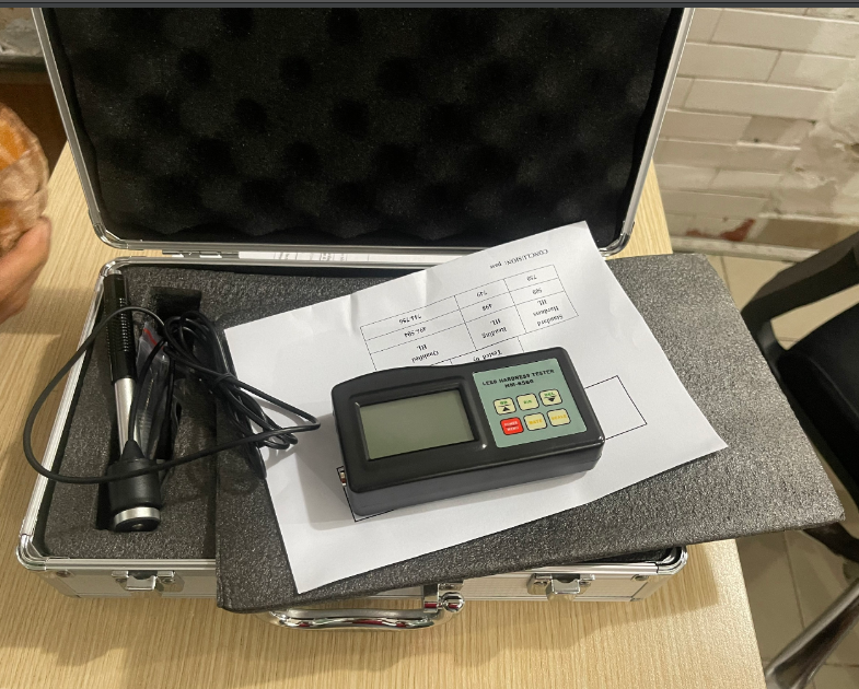 Máy Đo Độ Cứng Kim Loại Cầm Tay Landtek HM-6560 6 Máy Đo Độ Cứng Kim Loại Cầm Tay Landtek HM-6560 - Ảnh 3