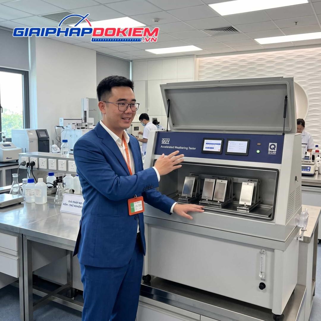 Máy Kiểm Tra Nhanh Lão Hóa Do Thời Tiết Q-LAB QUV 20 Máy kiểm tra nhanh lão hóa do thời tiết Q-LAB QUV