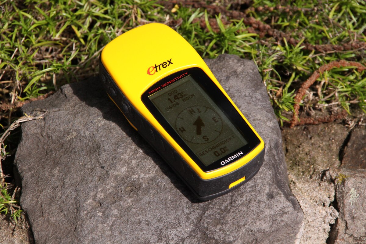 Máy Định Vị GPS Garmin eTrex H