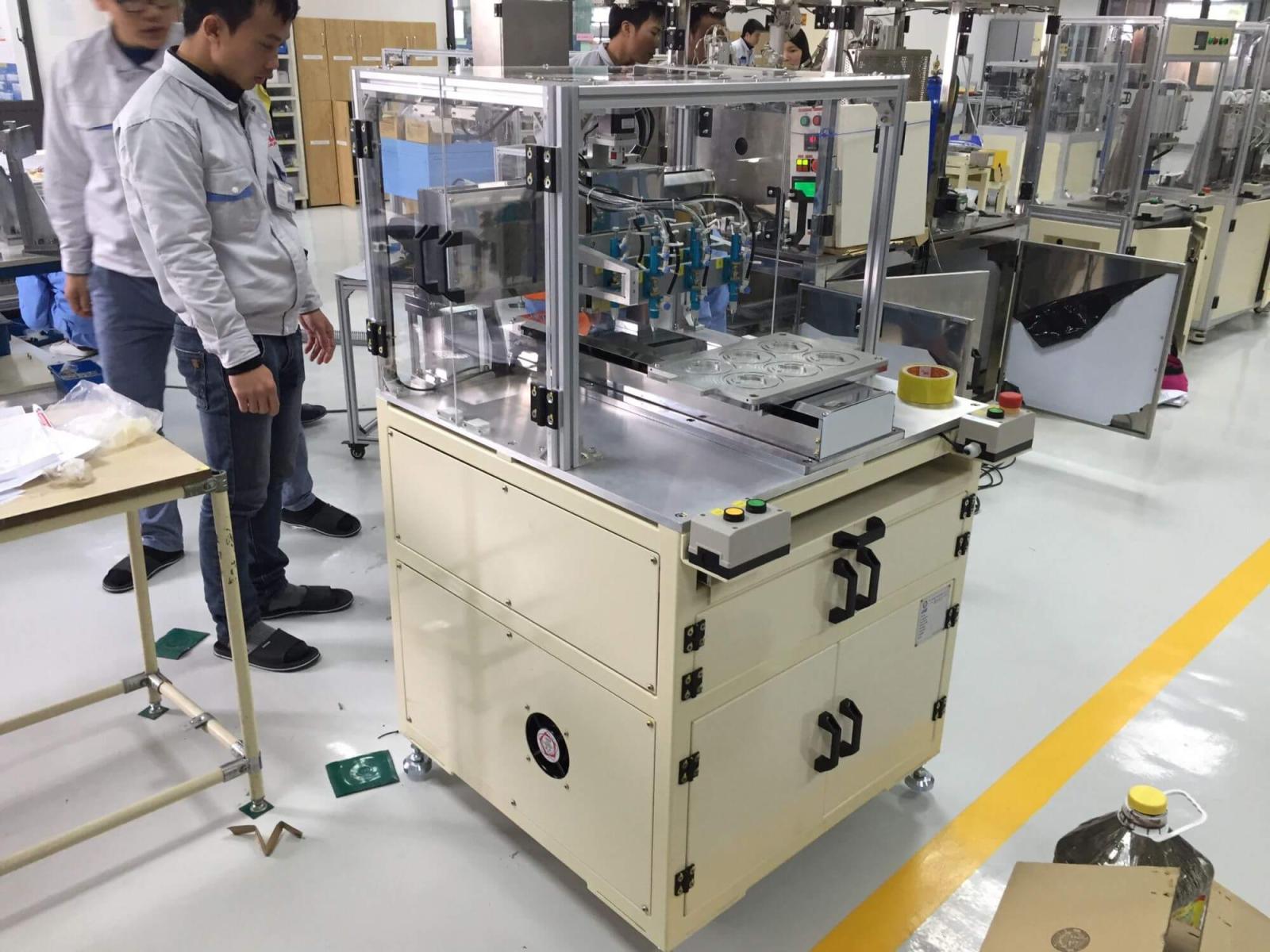 Giải Pháp Tự Động Hóa Với Máy Nhỏ Keo Bán Tự Động Chính Xác, Tiết Kiệm, Hiệu Quả 9 Ứng dụng máy nhỏ keo bán tự động trong sản xuất giúp tối ưu hiệu suất sản xuất và giảm thiểu sức lao động của con người