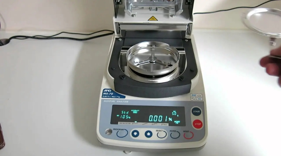 Hướng Dẫn Vệ Sinh Cân Sấy Ẩm Đúng Cách Chi Tiết Ngay Tại Nhà 7 Hướng dẫn vệ sinh cân sấy ẩm đúng cách