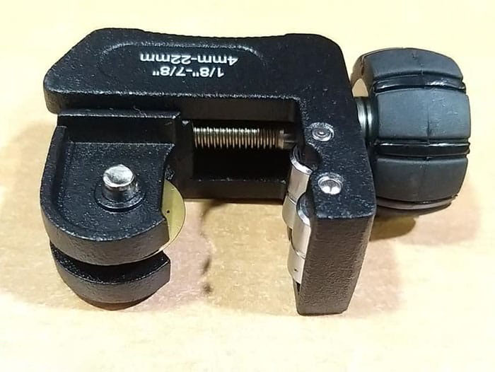 Dao cắt ống đồng cỡ nhỏ TB20T 12 Dao cắt ống đồng cỡ nhỏ TB20T