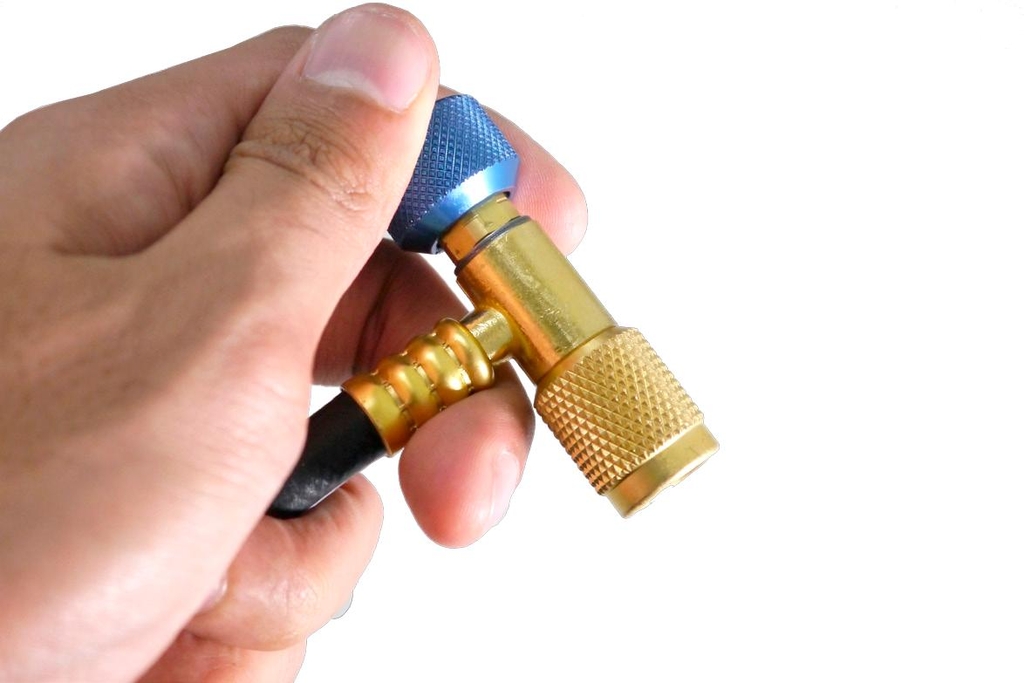 Dây nạp ga kèm van chống bỏng Tasco TBC140MR 10 Dây nạp ga kèm van chống bỏng TBC140MR