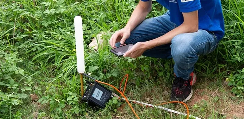 may do mach nuoc ngam sau 100 met pqwt m100 4