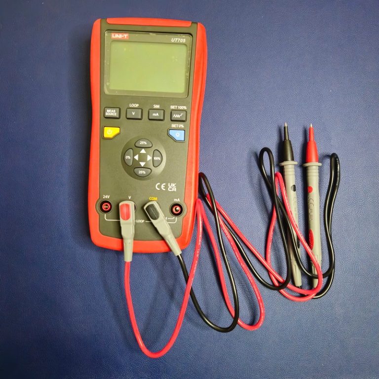 Máy hiệu chuẩn điện áp, dòng điện Uni-T UT705 (30V;24mA) 3 Máy hiệu chuẩn điện áp, dòng điện Uni-T UT705 (30V;24mA) - Ảnh 3