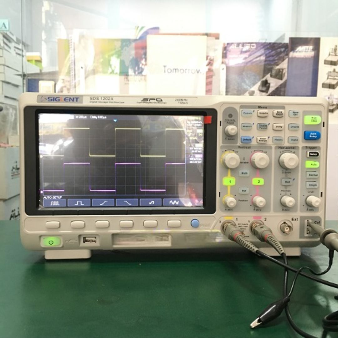 Máy hiện sóng Oscilloscope Siglent SDS1202X 200Mhz, 2 CH 5 Máy hiện sóng Oscilloscope Siglent SDS1202X 200Mhz, 2 CH - Ảnh 2