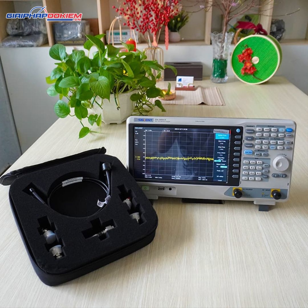Bộ phụ kiện cho máy phân tích phổ Siglent UKitSSA3X 4 Bộ phụ kiện cho máy phân tích phổ Siglent UKitSSA3X - Ảnh 3
