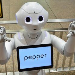 Robot giáo dục Softbank Robotic Pepper 23 robot giao duc softbank robotic pepper shutterstock pepper robot 9vls