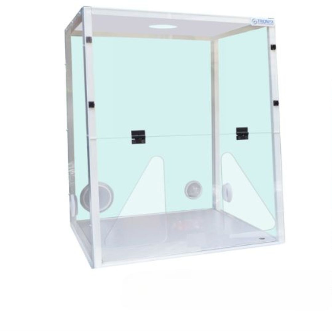 Tủ hút khí độc trong phòng thí nghiệm Ecosafe BH06D+ 2 Tủ hút khí độc trong phòng thí nghiệm Ecosafe BH06D+